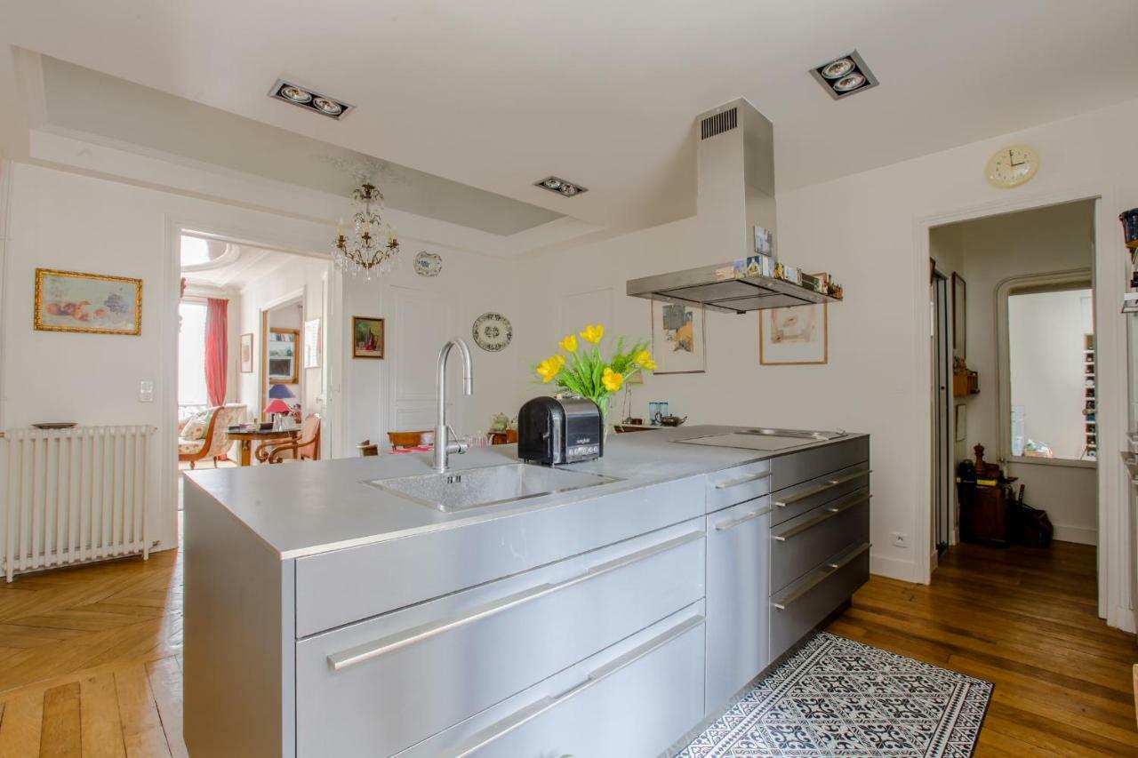 Apartment Charming - District Vaugirard By Weekome